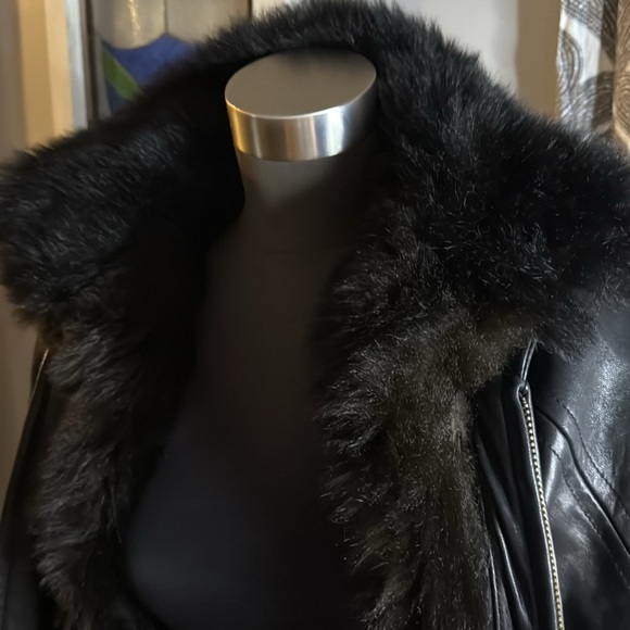 Andrew Marc Leather Jacket With Removable Fur Vest Lining- 2 Jackets in 1 - Picture 6 of 16